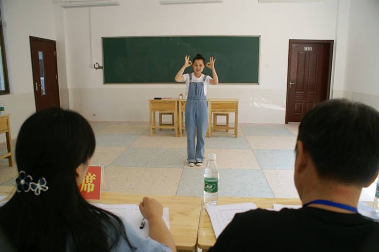 陜西幼兒教師資格證面試穿什么衣服?